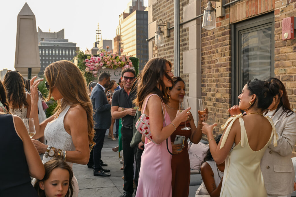 IM_ESSECare_InauguralSummerSoiree_42_EN_250618