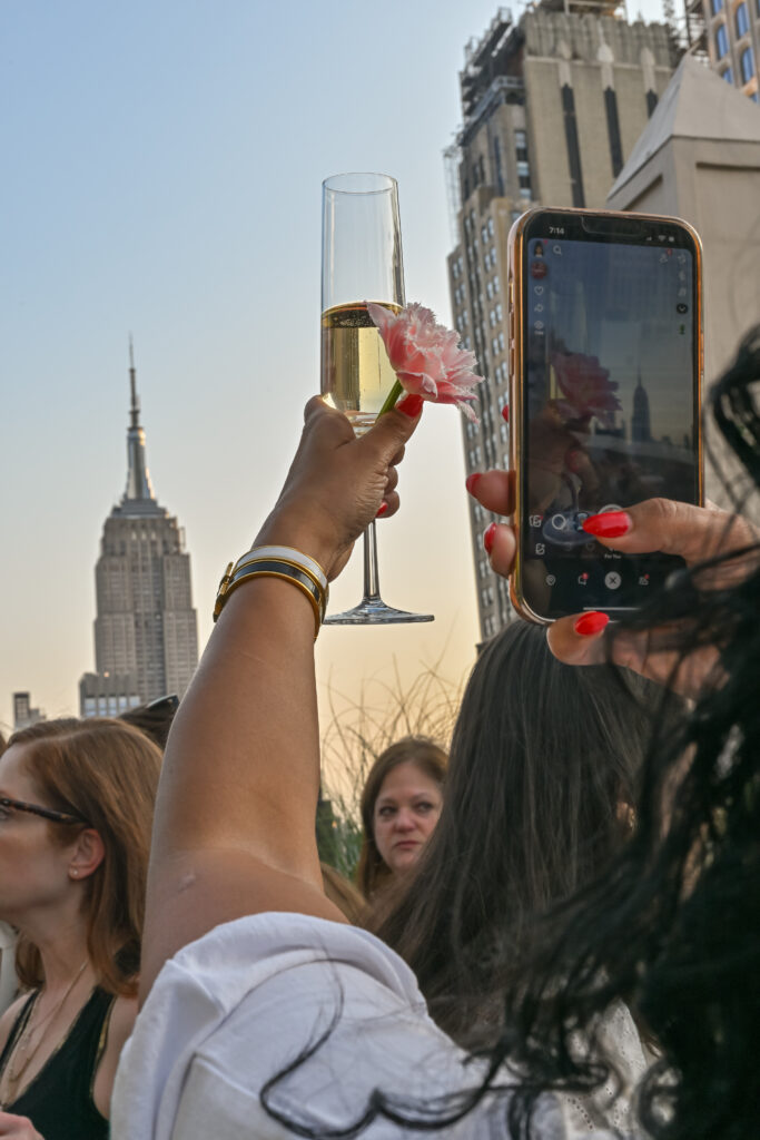 IM_ESSECare_InauguralSummerSoiree_52_EN_250618